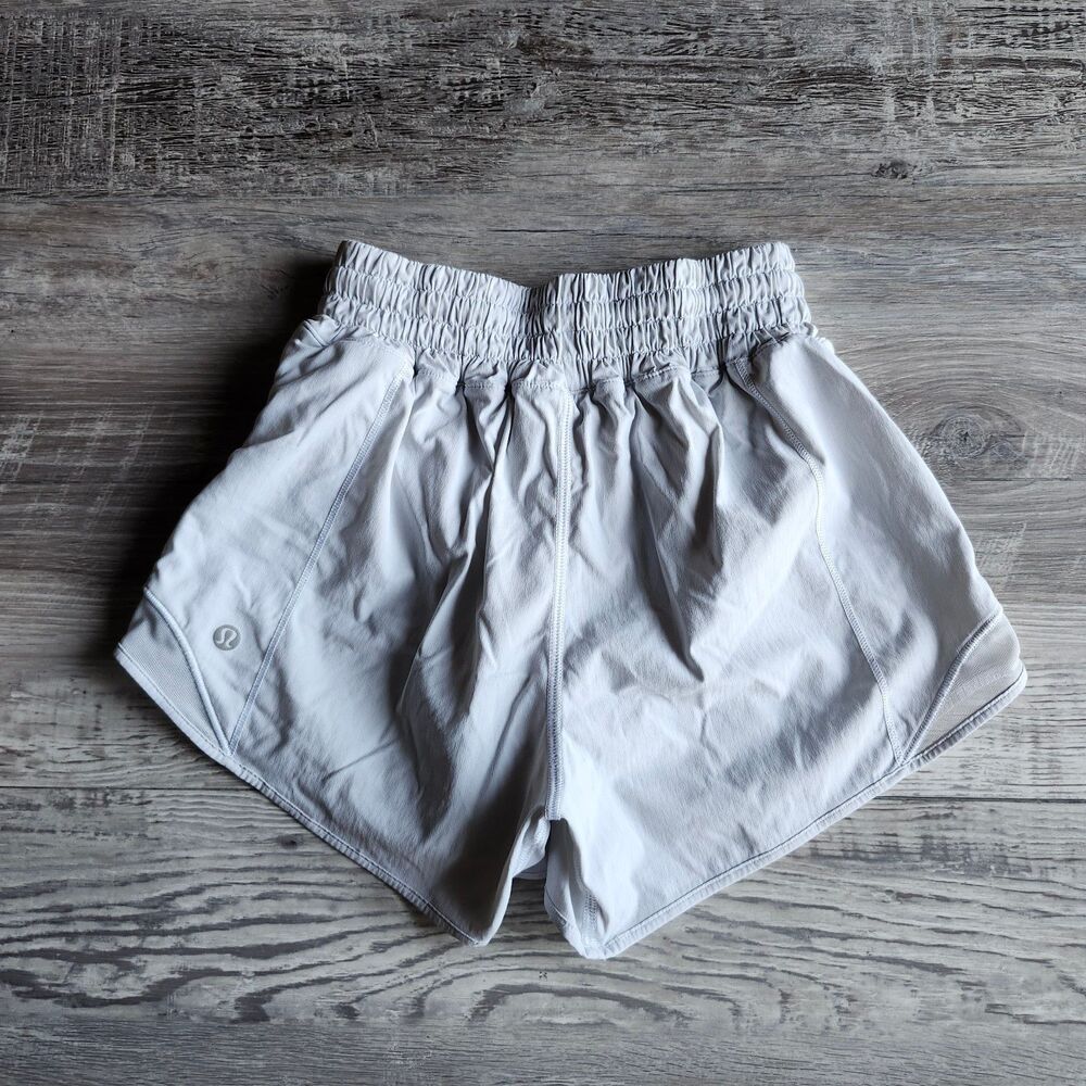 (0) Lululemon Hotty Hot Short *High-Rise Long 4" - Picture 3 of 5